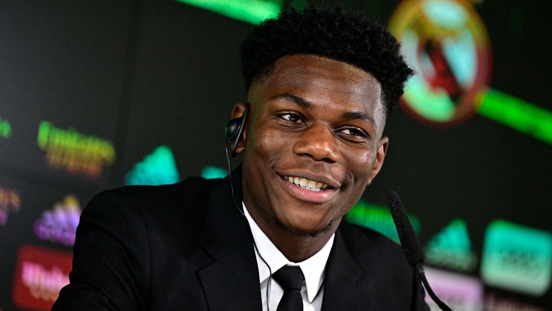 色各有不同 色各有不同